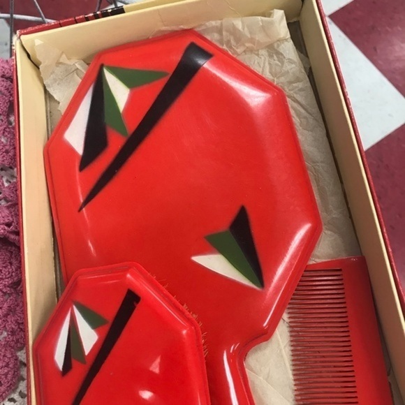 The Fuller brush Company Vintage 3 Piece Vanity Set in Red and Black - Picture 6 of 8